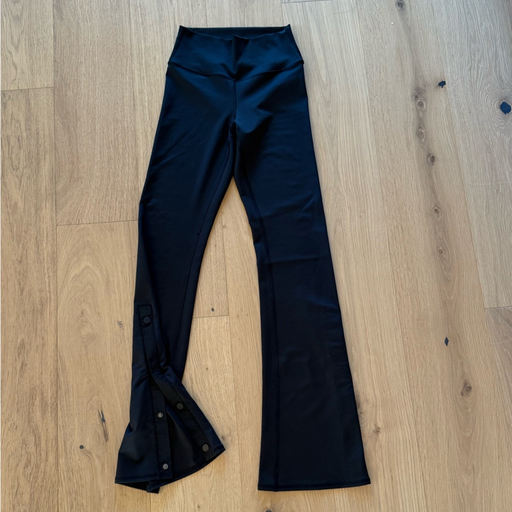 Alo Black Fitted Flared Pants with Snaps at the Bottom
